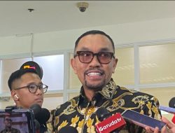 Sahroni Tanggapi Ancaman Netizen Bubarkan DPR RI