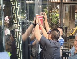 Hotel Mewah di Kota Bekasi Dipasangi Stiker Tak Patuh Pajak