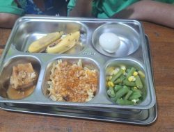 6 Murid SDN Kota Baru 3 Kota Bekasi Muntah hingga Dibawa ke RS Ananda setelah Menyantap Menu MBG