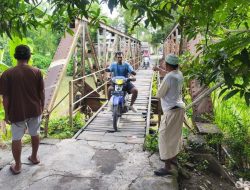 Terperosok Jembatan Bekas Rel Bocah Hilang di Sungai Kalijajar Demak