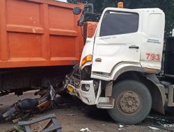kecelakaan tragis Bekasi Kepala Truk Sampai Gepeng Usai Kecelakaan